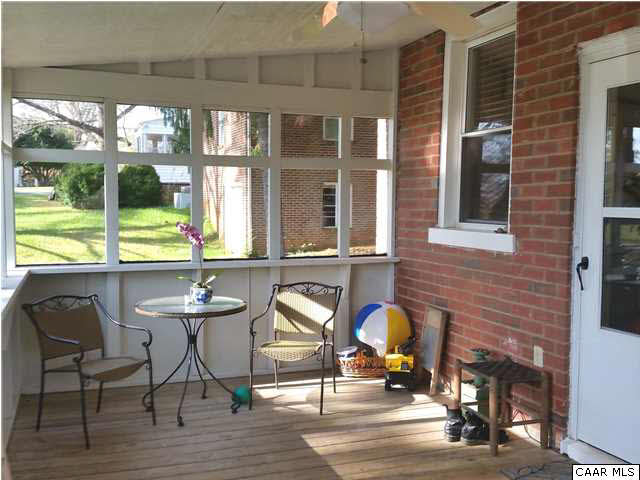 292 North Main Street Amherst, VA 24521 - Photo 6 of 34 Gallery Image 6