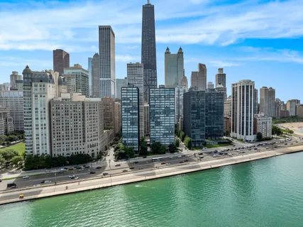 $560,000 | 880 North Lake Shore Drive, Unit 12GH, Chicago, IL 60611
