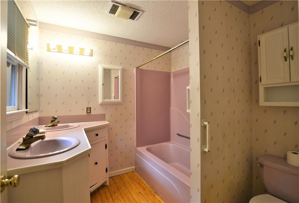 4404 Hartland Road Lenoir, NC 28645 - Photo 21 of 29 Gallery Image 21