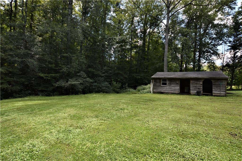 4404 Hartland Road Lenoir, NC 28645 - Photo 8 of 29 Gallery Image 8