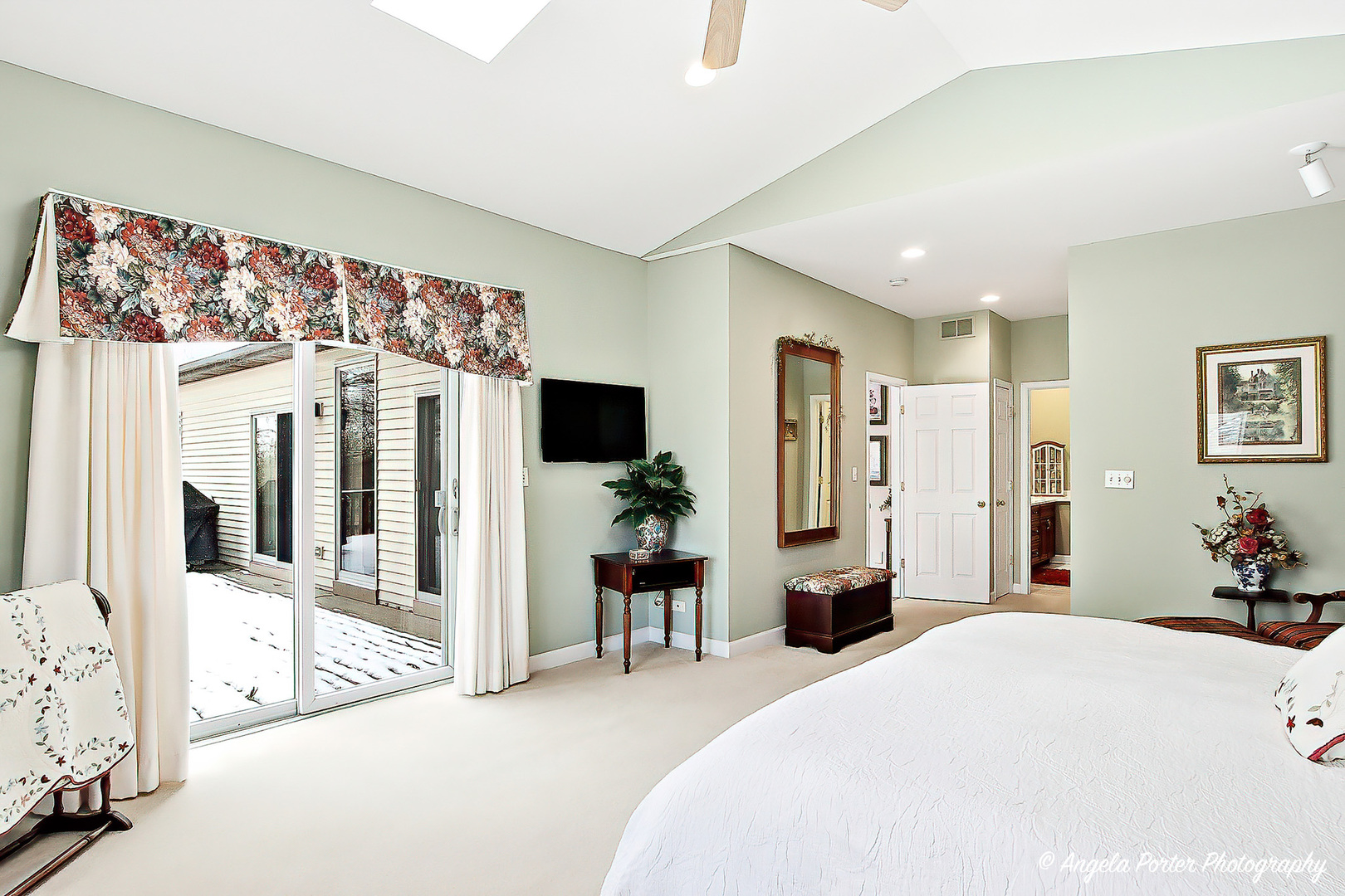 3428 Kings Lair Drive Spring Grove, IL 60081 - Photo 15 of 35