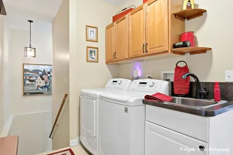 $550,000 | 3428 Kings Lair Drive, Spring Grove, IL 60081