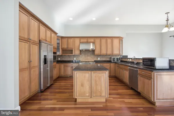 $4,600 | 6411 Velliety Lane, Springfield, VA 22152