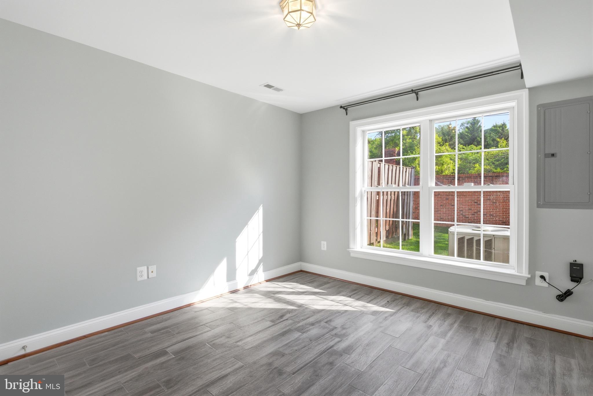 6411 Velliety Lane Springfield, VA 22152 - Photo 33 of 41