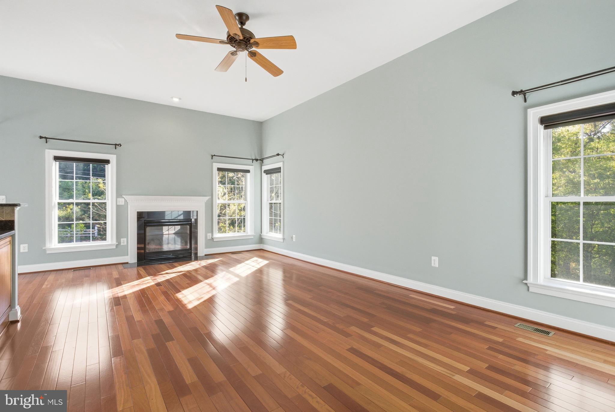6411 Velliety Lane Springfield, VA 22152 - Photo 5 of 41