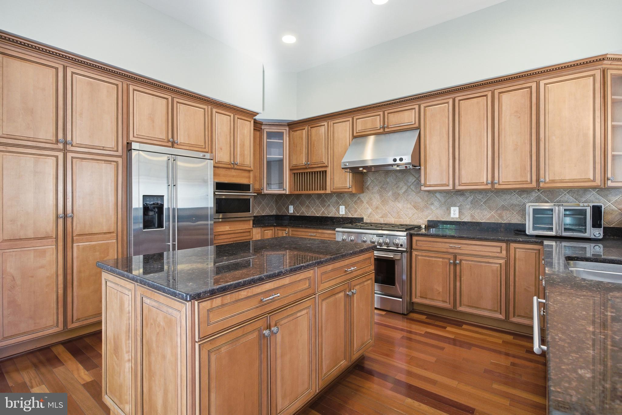 6411 Velliety Lane Springfield, VA 22152 - Photo 10 of 41