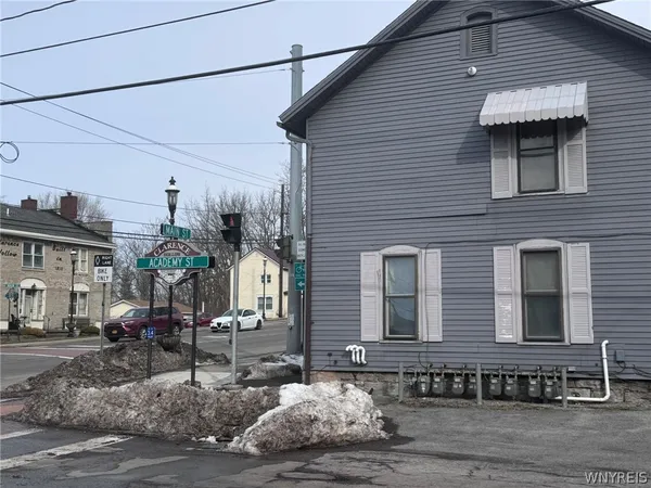 $975 | 10761 Main Street, Unit 5, Clarence, NY 14031