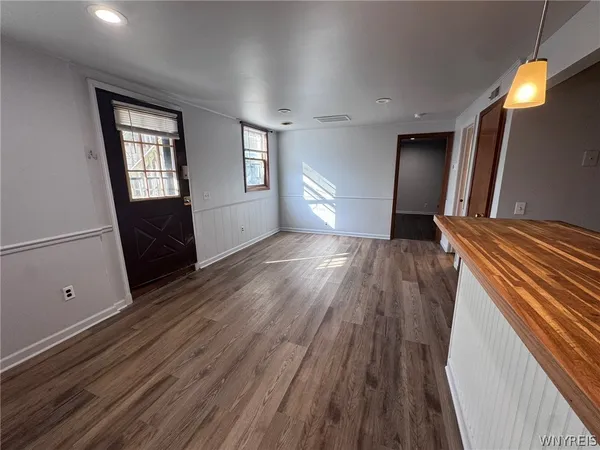 $975 | 10761 Main Street, Unit 5, Clarence, NY 14031