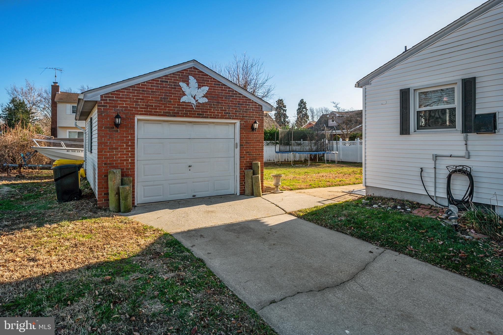 185 Park Road Pasadena, MD 21122 - Photo 4 of 38 Gallery Image 4