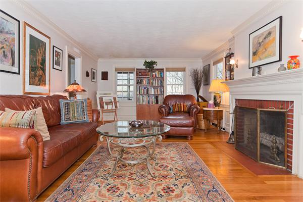 40 Pleasant View Road Arlington, MA 02476 - Photo 4 of 20 Gallery Image 4