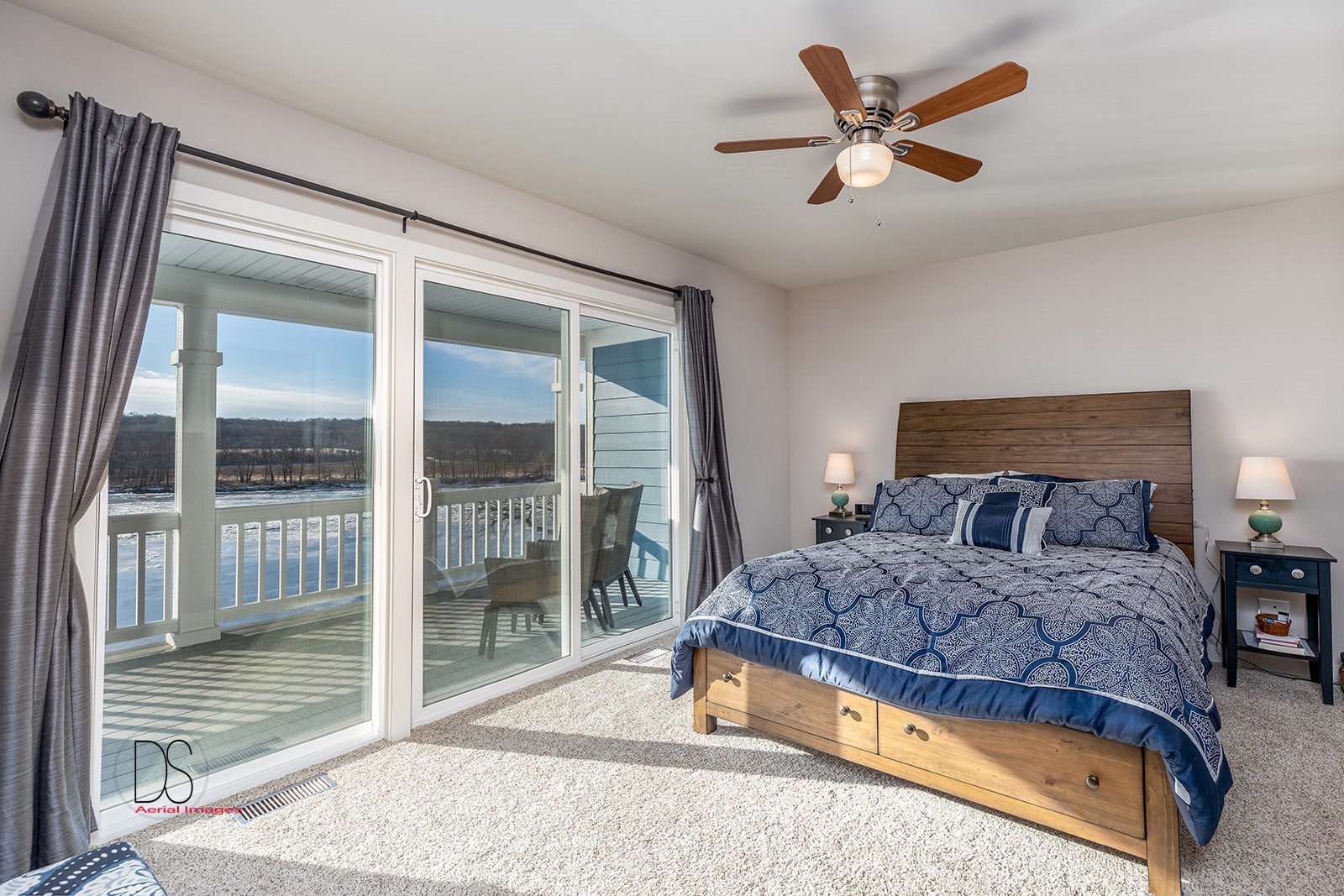 5 River Row Ottawa, IL 61350 - Photo 16 of 31 a bedroom with a large bed and a large window