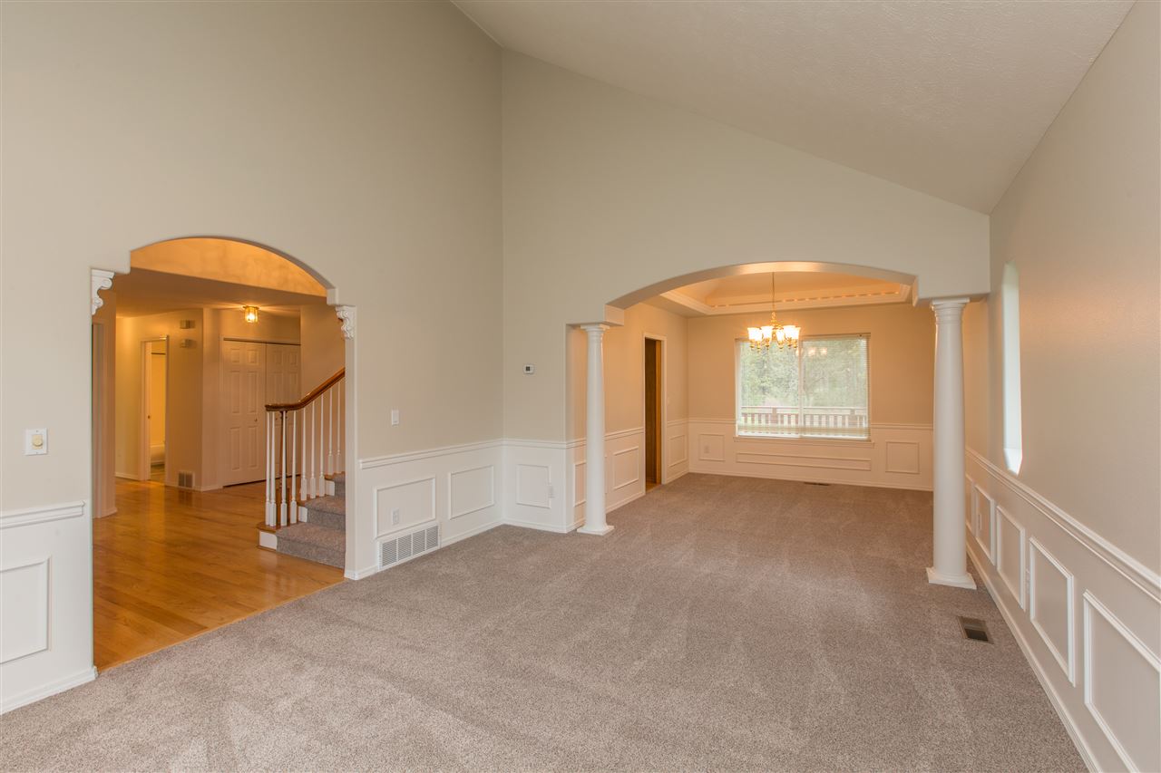 107 East Meadowlane Road Spokane, WA 99224 - Photo 5 of 20