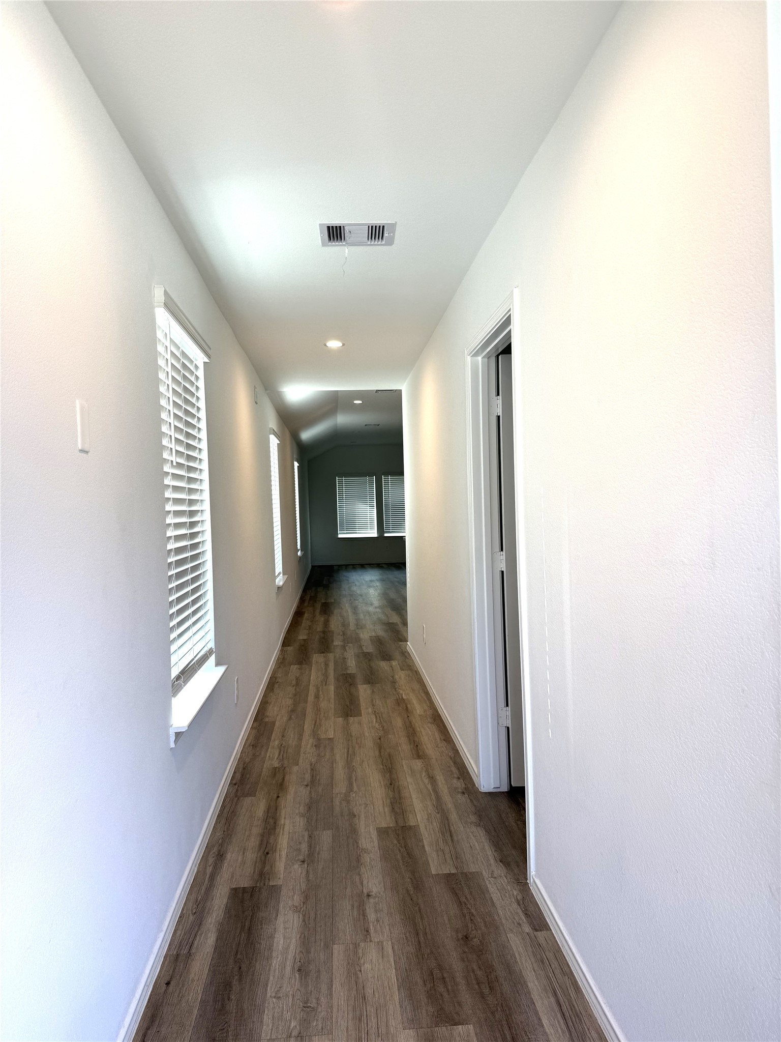 1111 Tempranillo Way Houston, TX 77090 - Photo 2 of 15