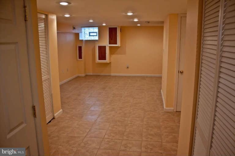 1012 Wedgewood Road Baltimore, MD 21229 - Photo 11 of 13 Basement
