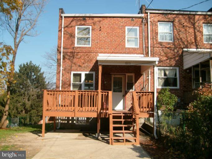 1012 Wedgewood Road Baltimore, MD 21229 - Photo 3 of 13 Exterior (Rear)