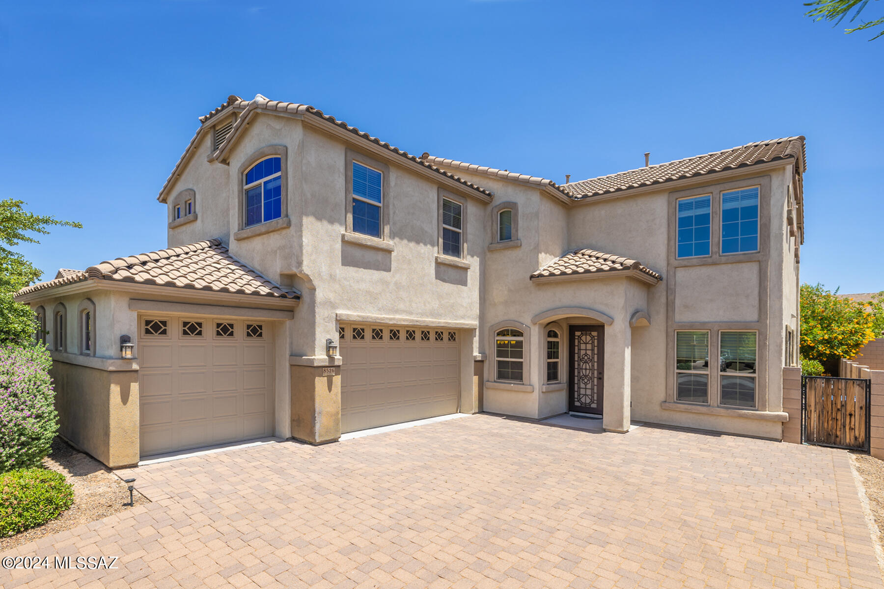 8526 North Gaetano Loop Tucson, AZ 85742 - Photo 1 of 49