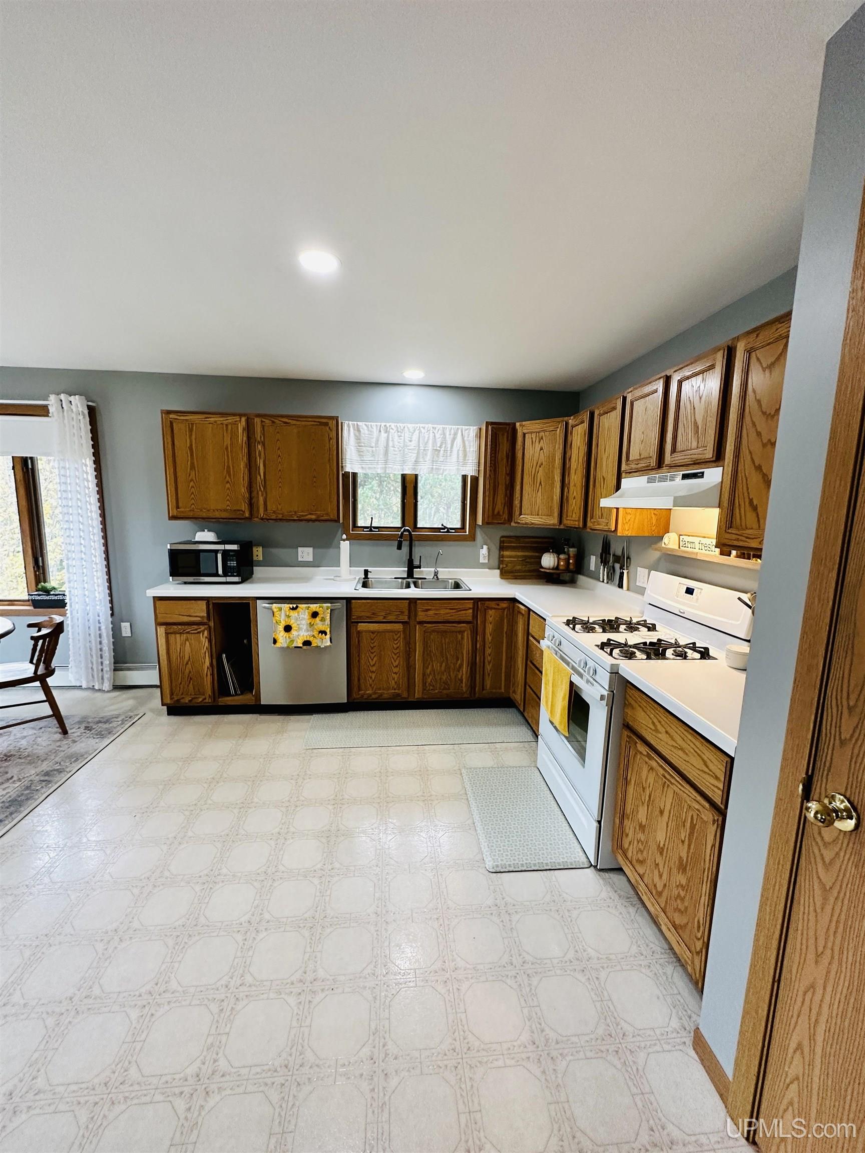 932 Co Road Champion, MI 49814 - Photo 8 of 37