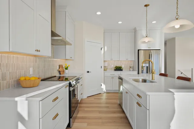 $699,900 | 7712 Larkspur Lane, DeForest, WI 53532