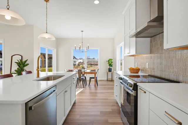 $699,900 | 7712 Larkspur Lane, DeForest, WI 53532