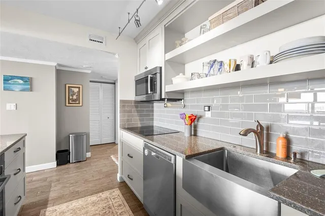 a living room filled with furniture