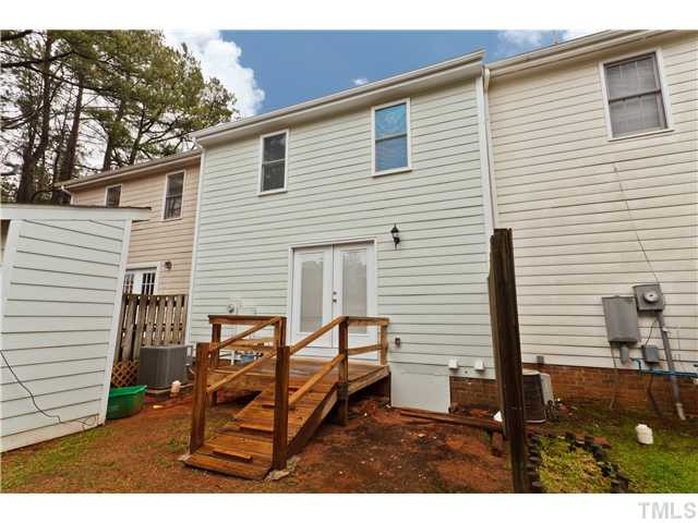 629 Bashford Road Raleigh, NC 27606 - Photo 22 of 25 Exterior Back
