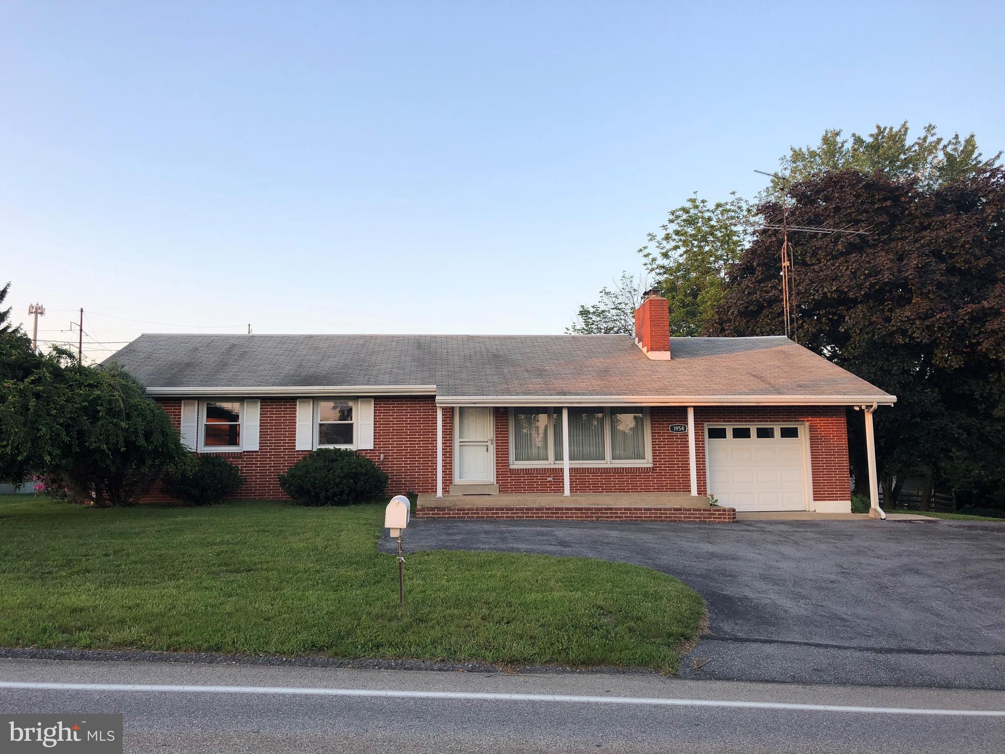 1954 Oberlin Road Harrisburg, PA 17111 - Photo 1 of 16 Front of the Home