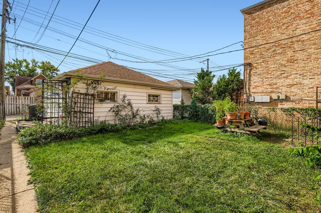 $589,900 | 5913 West Addison Street, Chicago, IL 60634