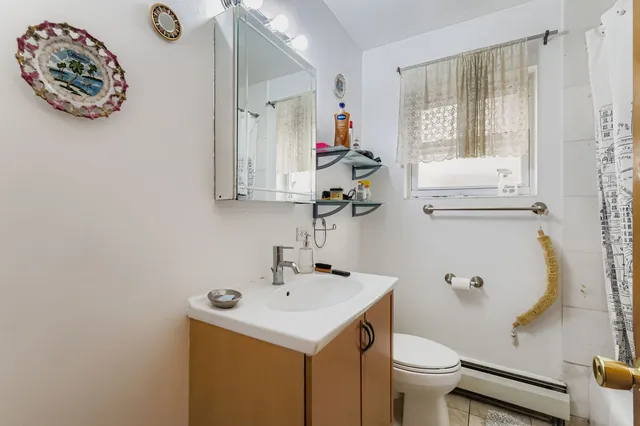 $589,900 | 5913 West Addison Street, Chicago, IL 60634