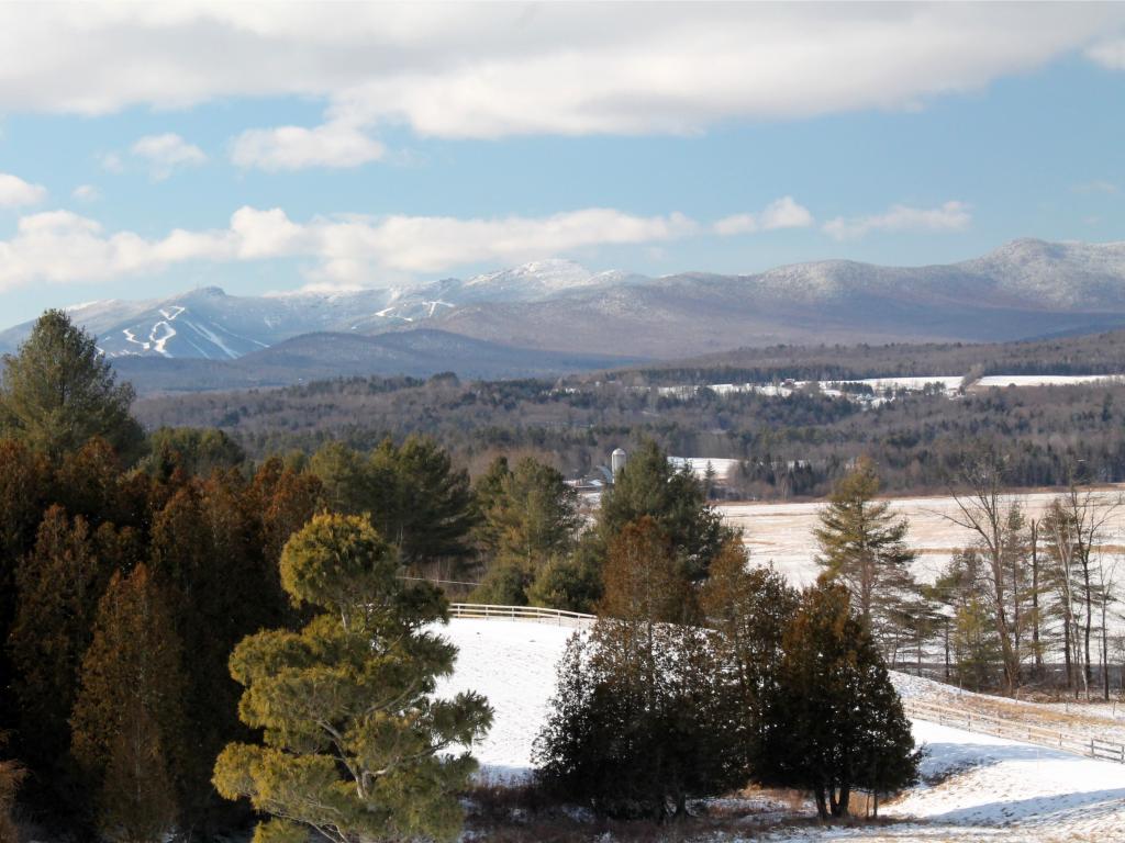 4077 Randolph Road Morristown, VT 05661 - Photo 4 of 33