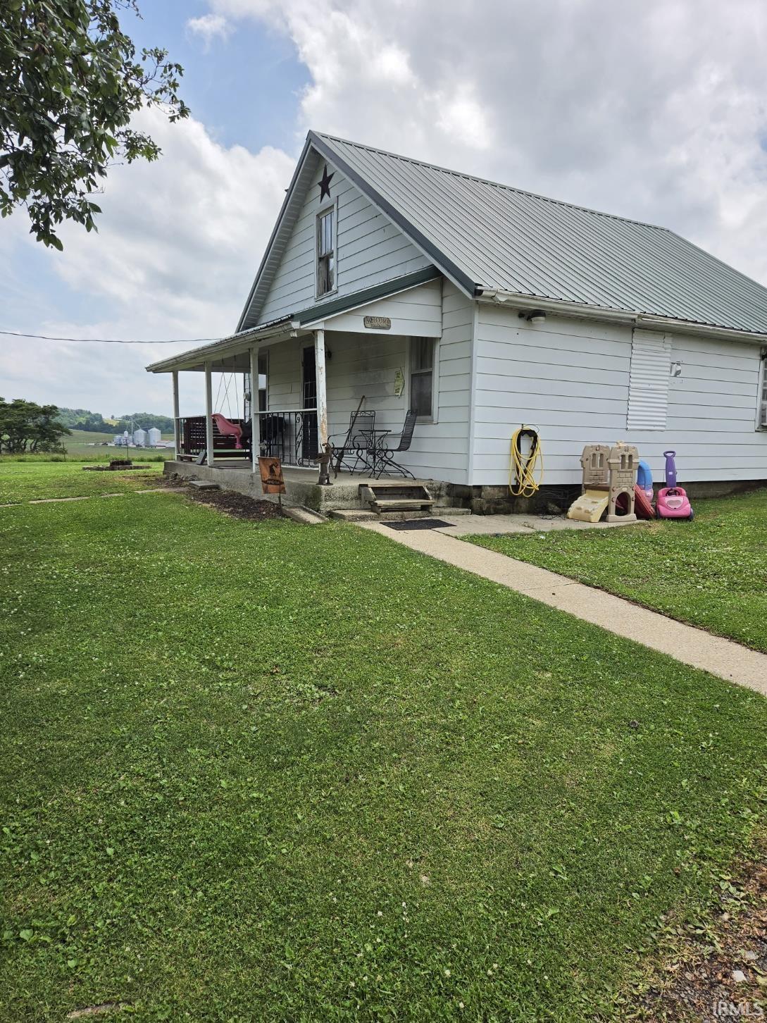 845 North Crowe Road Bloomfield, IN 47424 - Photo 11 of 17