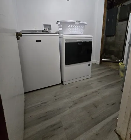 a view of washer and dryer