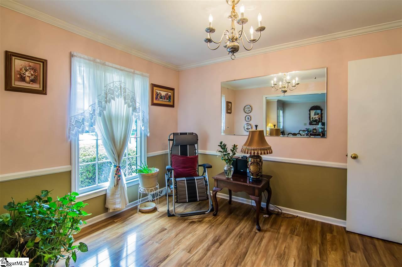 11 Ladbroke Road Greenville, SC 29615 - Photo 5 of 18 Gallery Image 5