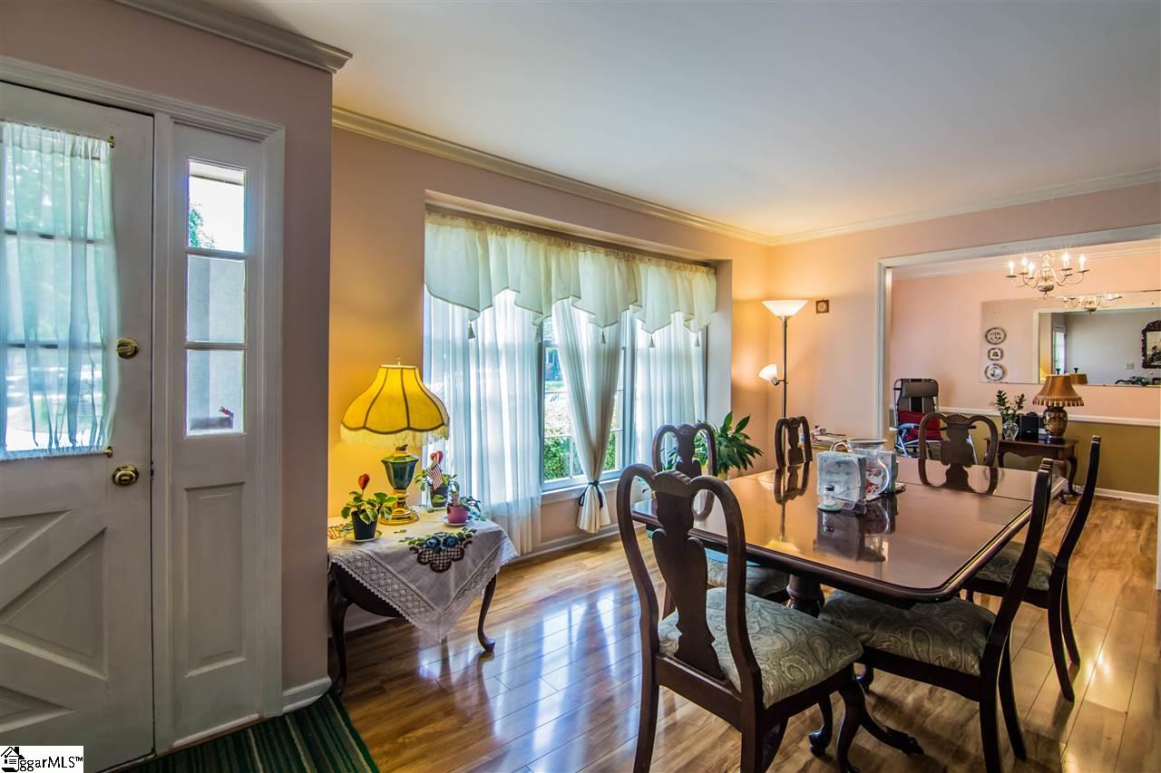 11 Ladbroke Road Greenville, SC 29615 - Photo 6 of 18 Gallery Image 6