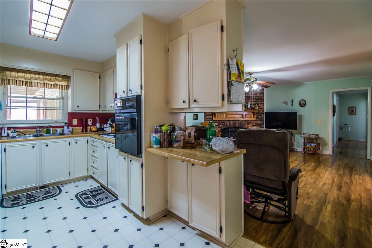 11 Ladbroke Road Greenville, SC 29615 - Photo 8 of 18 Gallery Image 8