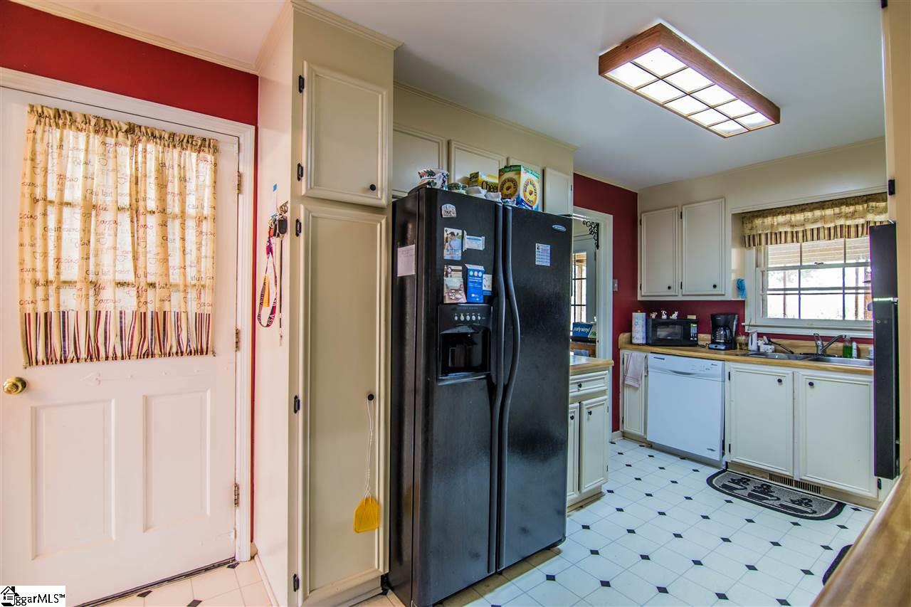 11 Ladbroke Road Greenville, SC 29615 - Photo 9 of 18 Gallery Image 9