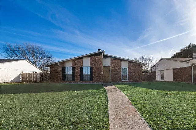 $105,000 | 2013 Clark Trail, Grand Prairie, TX 75052