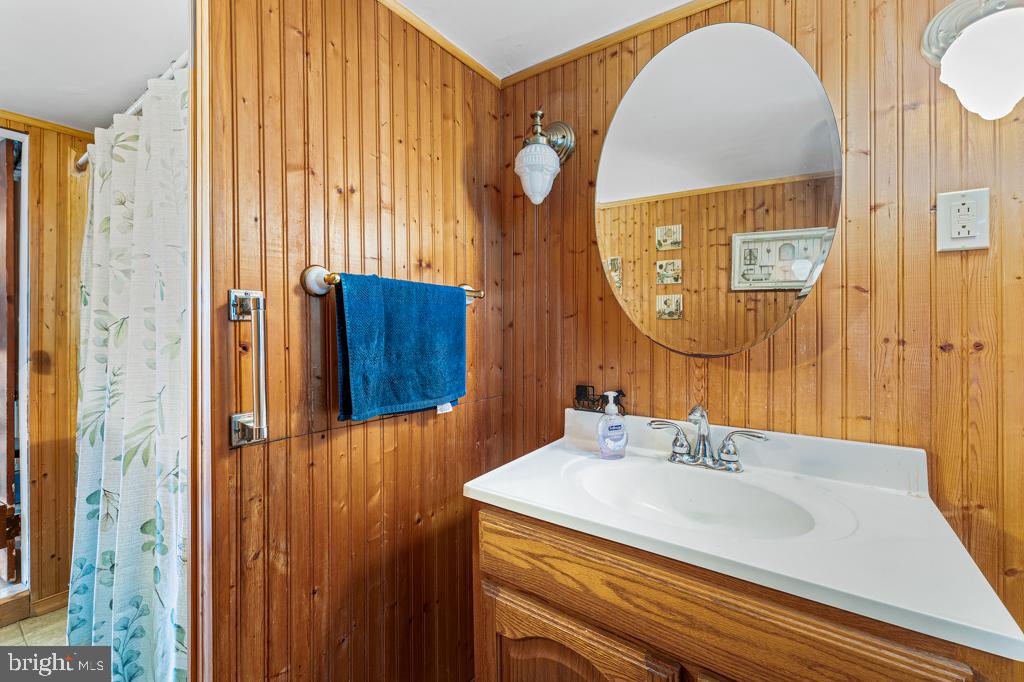 12 Supawna Road Pennsville, NJ 08070 - Photo 11 of 45