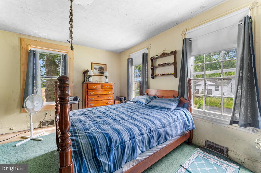 12 Supawna Road Pennsville, NJ 08070 - Photo 16 of 45