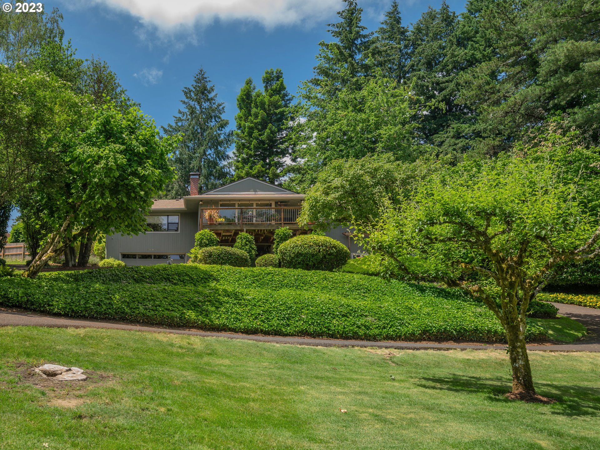 10211 Southwest Lancaster Road Portland, OR 97219 - Photo 2 of 46 Gallery Image 2