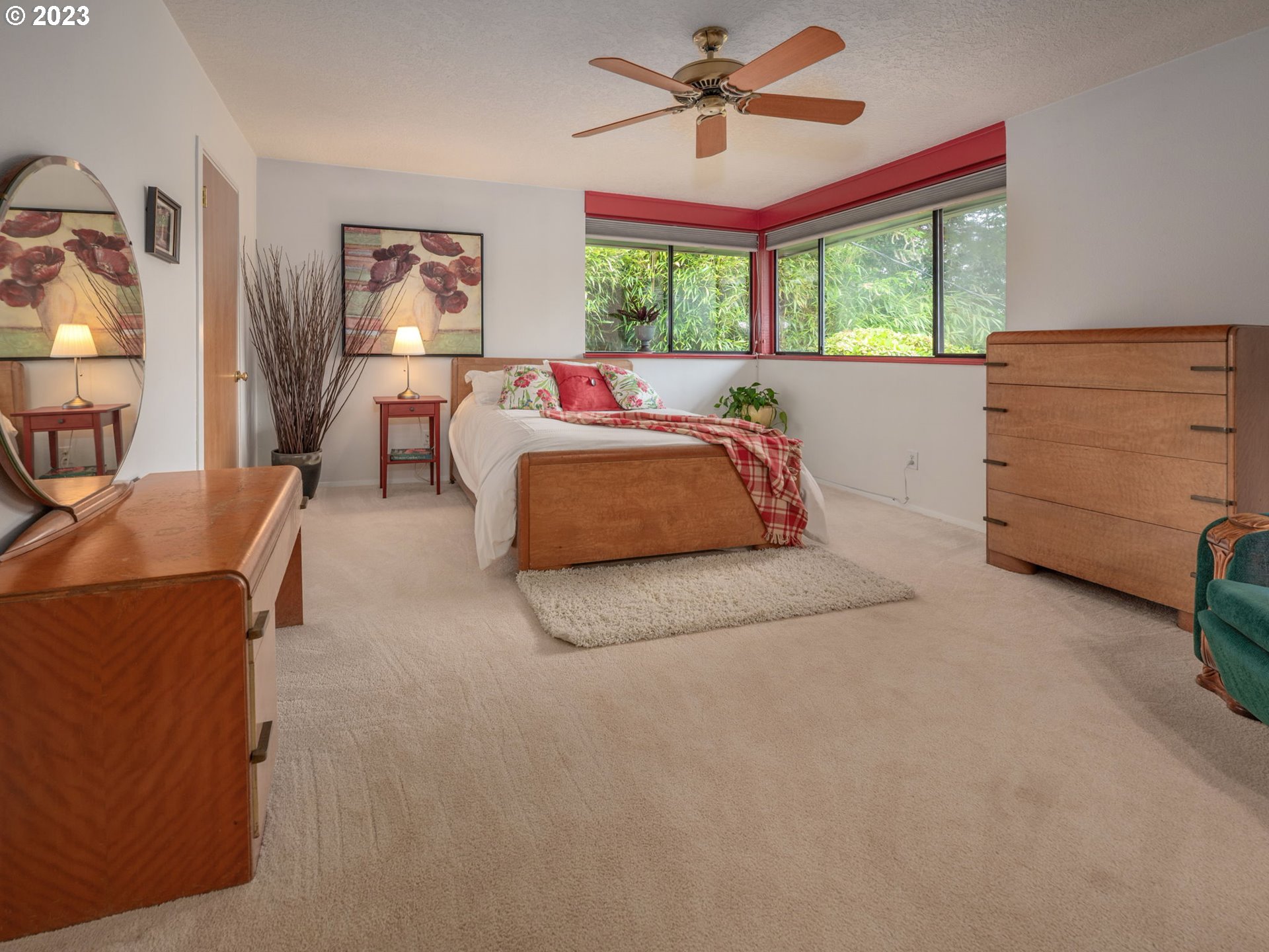 10211 Southwest Lancaster Road Portland, OR 97219 - Photo 25 of 46 Gallery Image 25