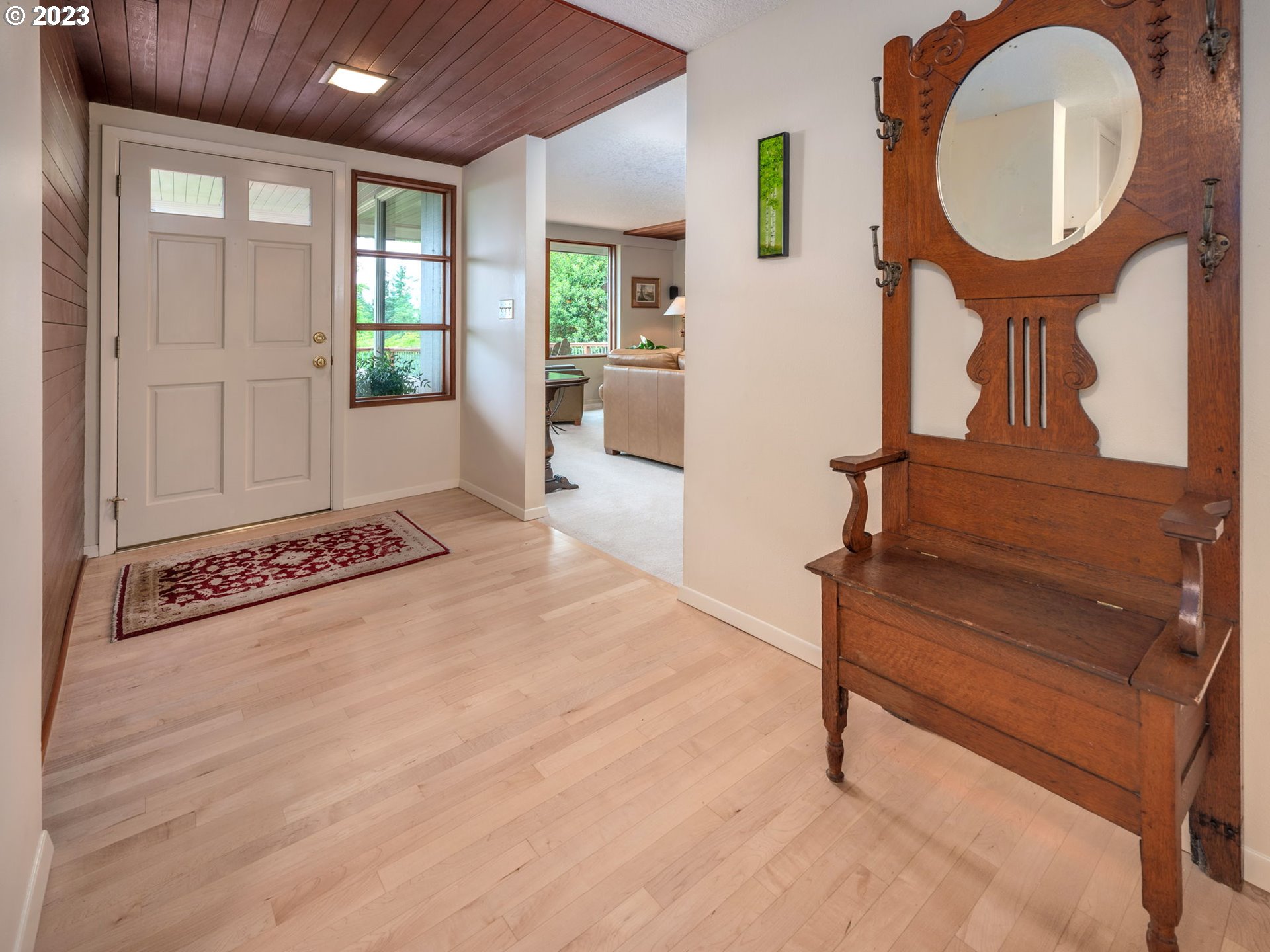 10211 Southwest Lancaster Road Portland, OR 97219 - Photo 10 of 46 Gallery Image 10