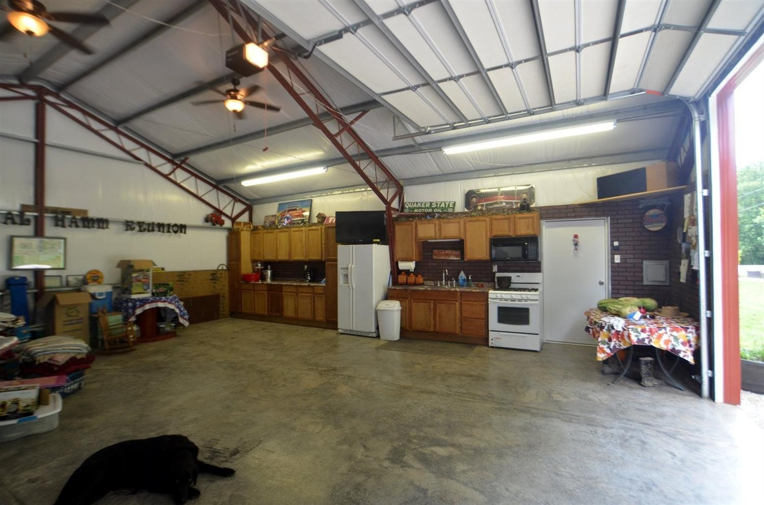 375 White Oak Road Irvine, KY 40336 - Photo 28 of 47 Keep the mess out of the house! Host al