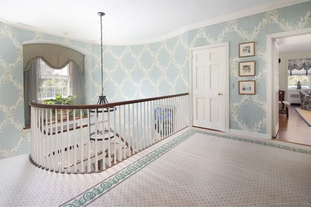 a view of entryway with a front door