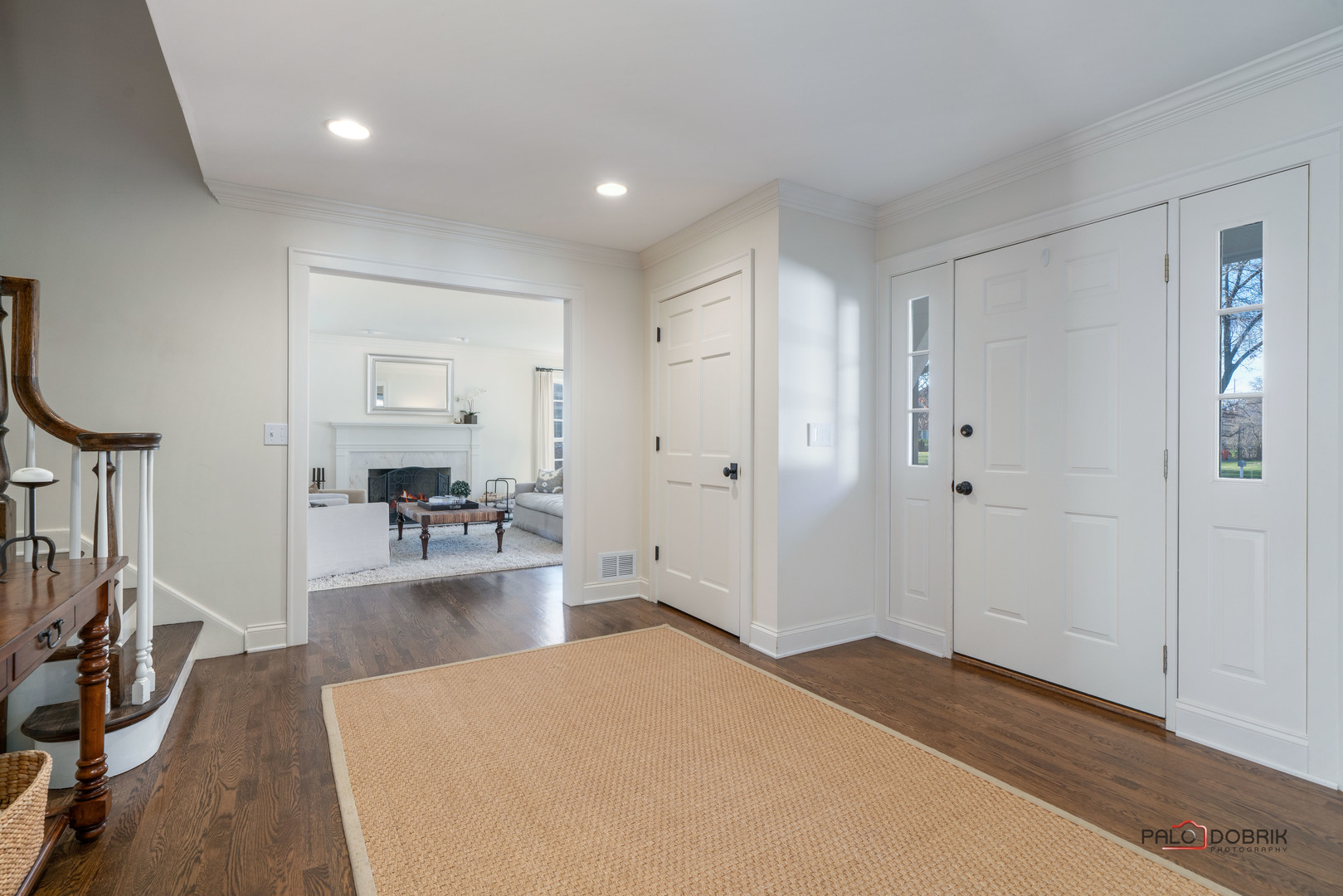 115 West Honeysuckle Road Lake Forest, IL 60045 - Photo 4 of 51 Gallery Image 4