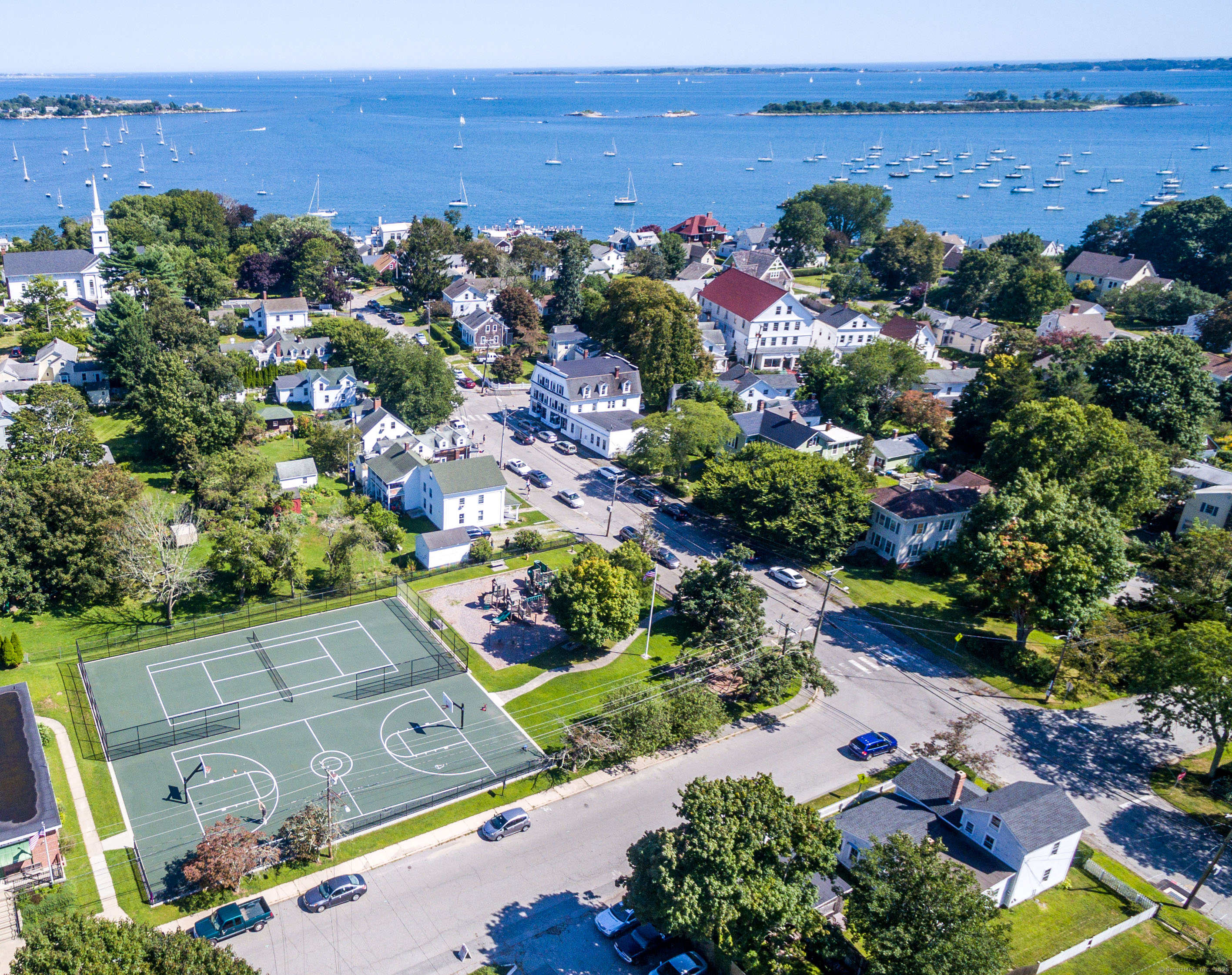 11 Pearl Street Groton, CT 06340 - Photo 20 of 38