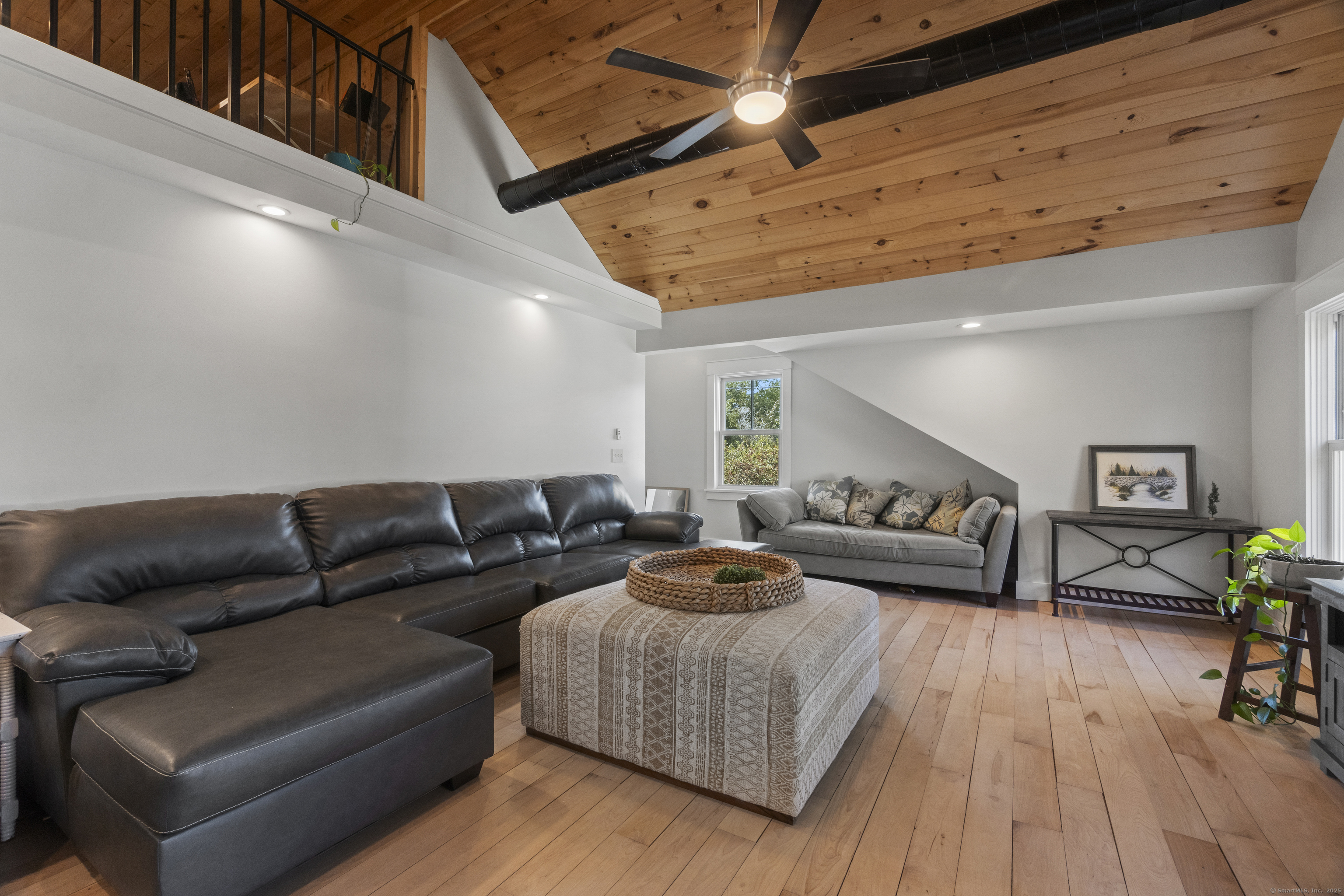 11 Pearl Street Groton, CT 06340 - Photo 30 of 38