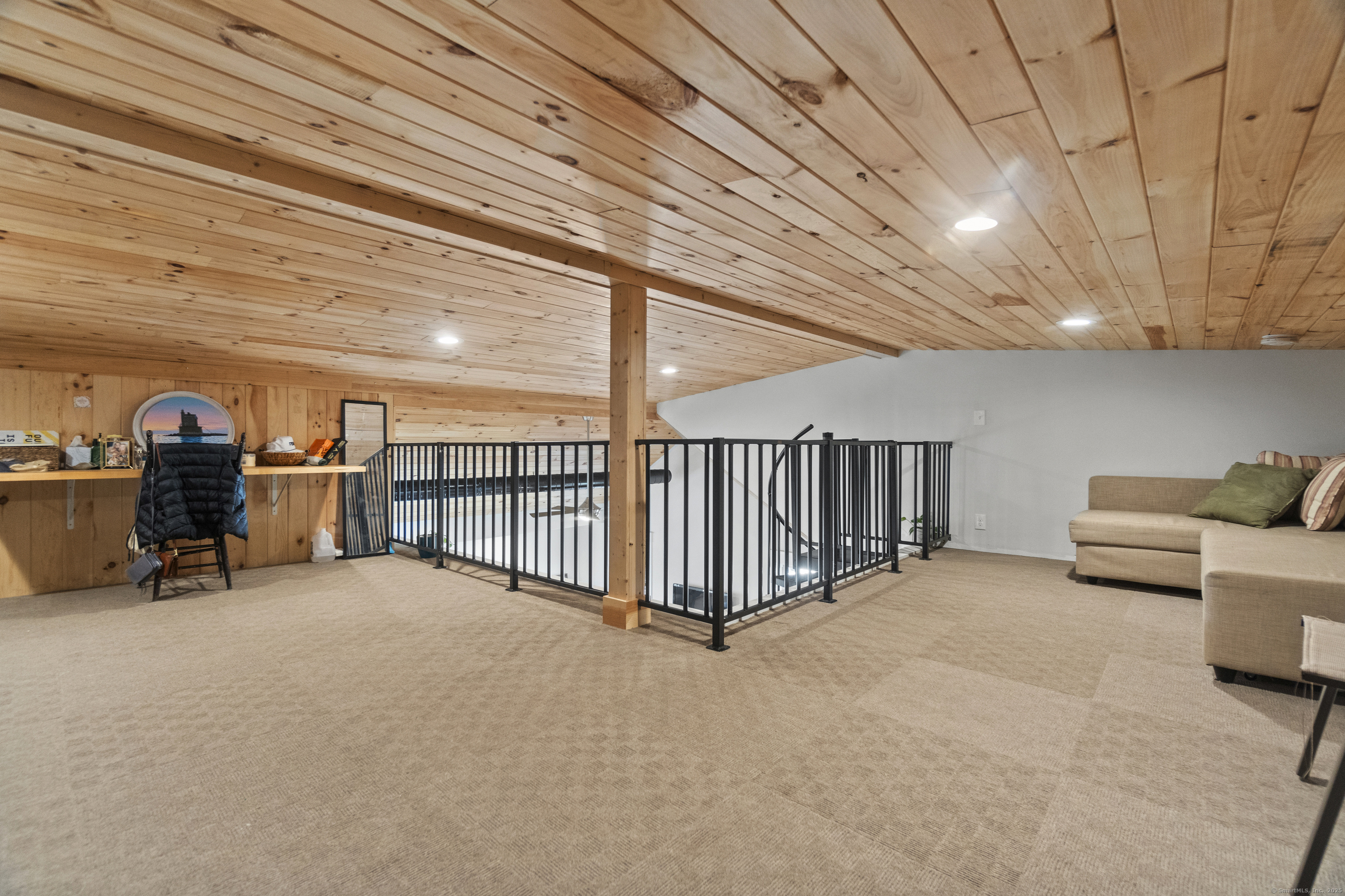 11 Pearl Street Groton, CT 06340 - Photo 34 of 38 Loft