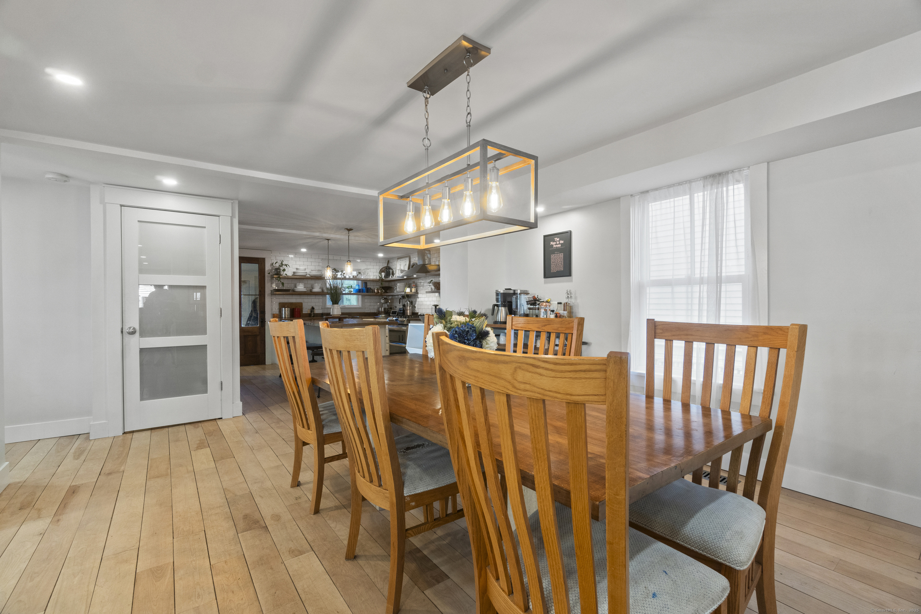 11 Pearl Street Groton, CT 06340 - Photo 10 of 38