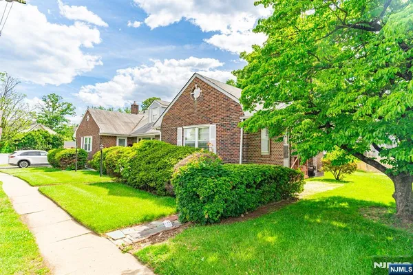 $599,500 | 506-508 Irvington Avenue, Maplewood, NJ 07040
