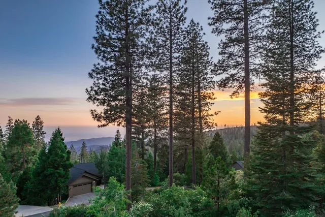 $1,375,000 | 40780 Wild Iris Lane, Shaver Lake, CA 93664